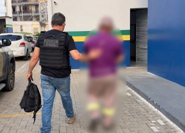 Homem é preso, suspeito de abusar sexualmente da filha durante oito anos em Manaus