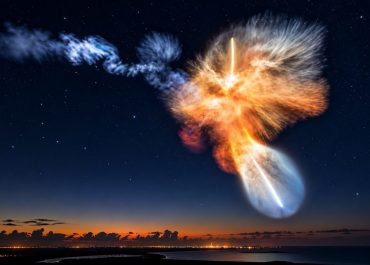 Fenômeno raro no céu da Flórida chama atenção após lançamento de foguete da SpaceX